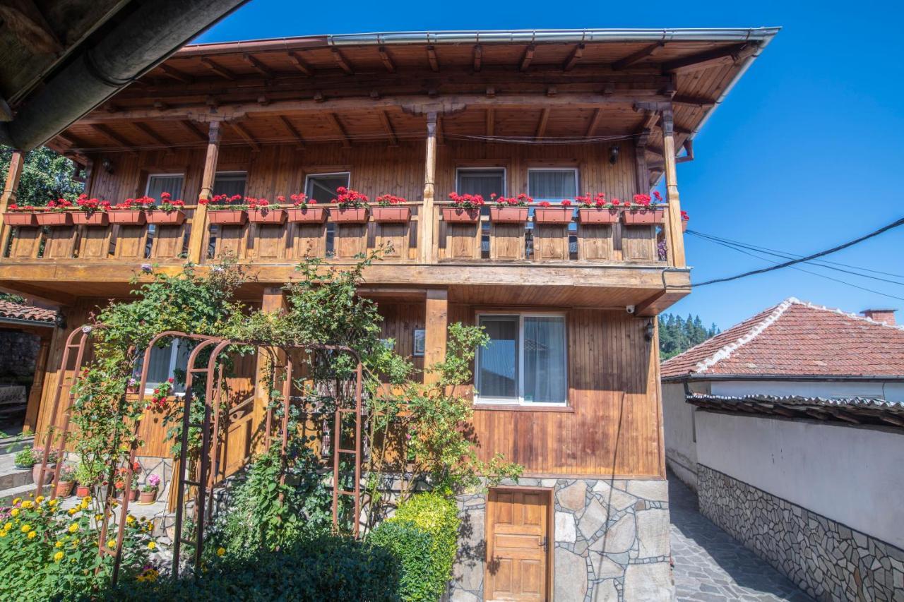 קופריבשטיצה Guest House Roden Dom מראה חיצוני תמונה