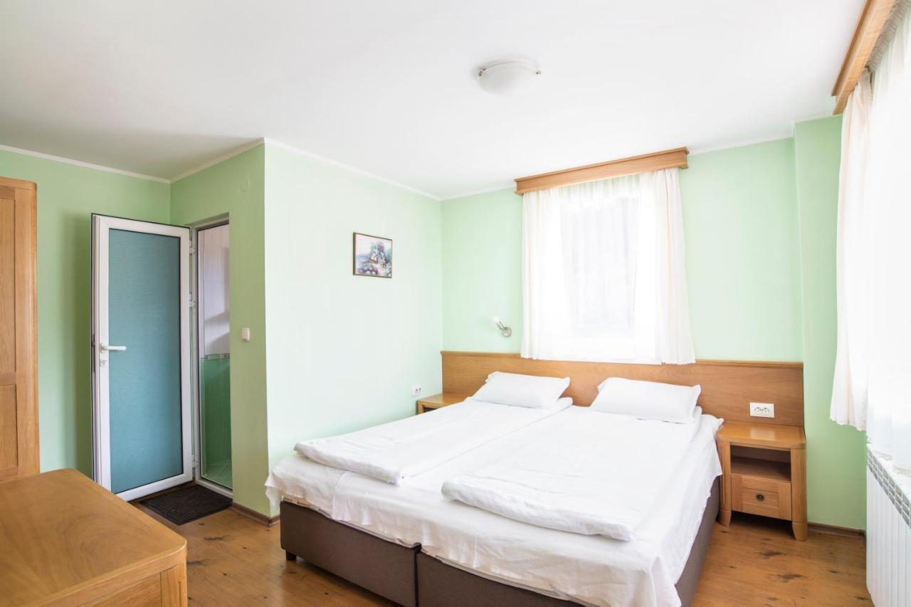 קופריבשטיצה Guest House Roden Dom מראה חיצוני תמונה