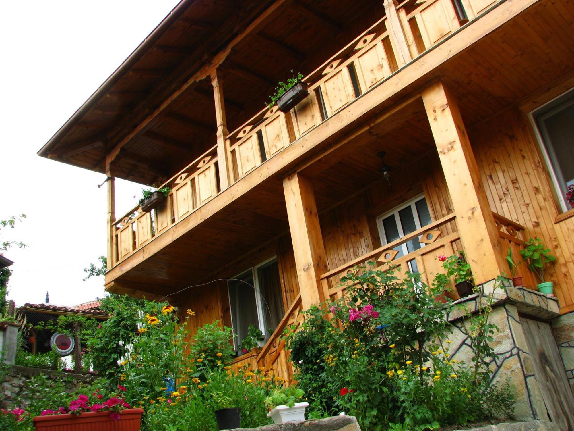 קופריבשטיצה Guest House Roden Dom מראה חיצוני תמונה