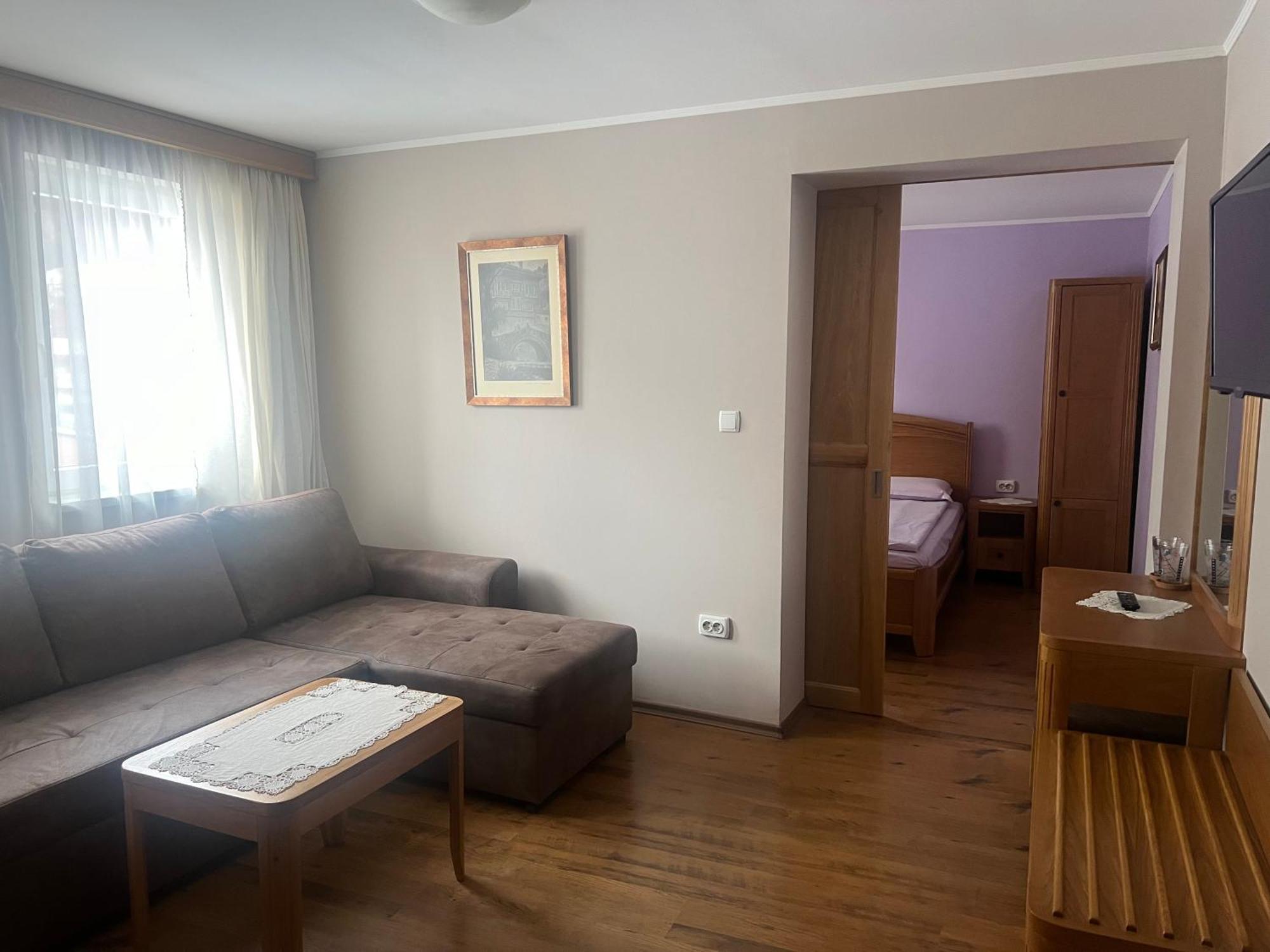 קופריבשטיצה Guest House Roden Dom מראה חיצוני תמונה